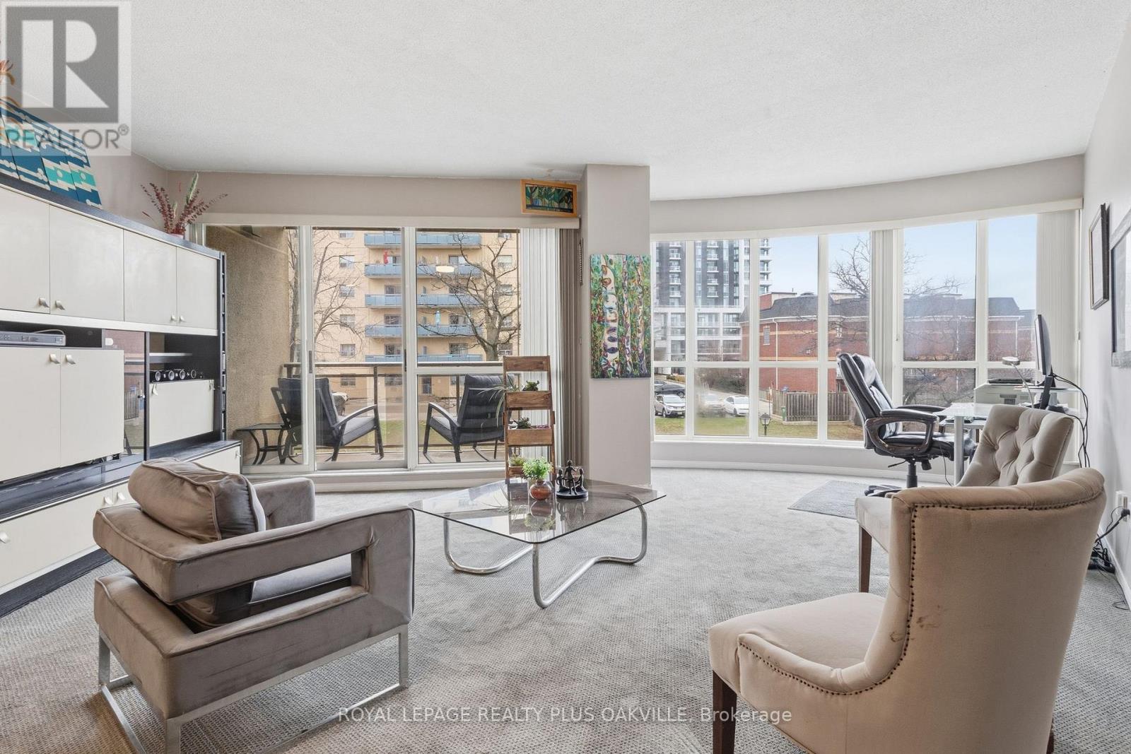 311 - 2511 Lakeshore Road W, Oakville, Ontario  L6L 6L9 - Photo 8 - W12937060