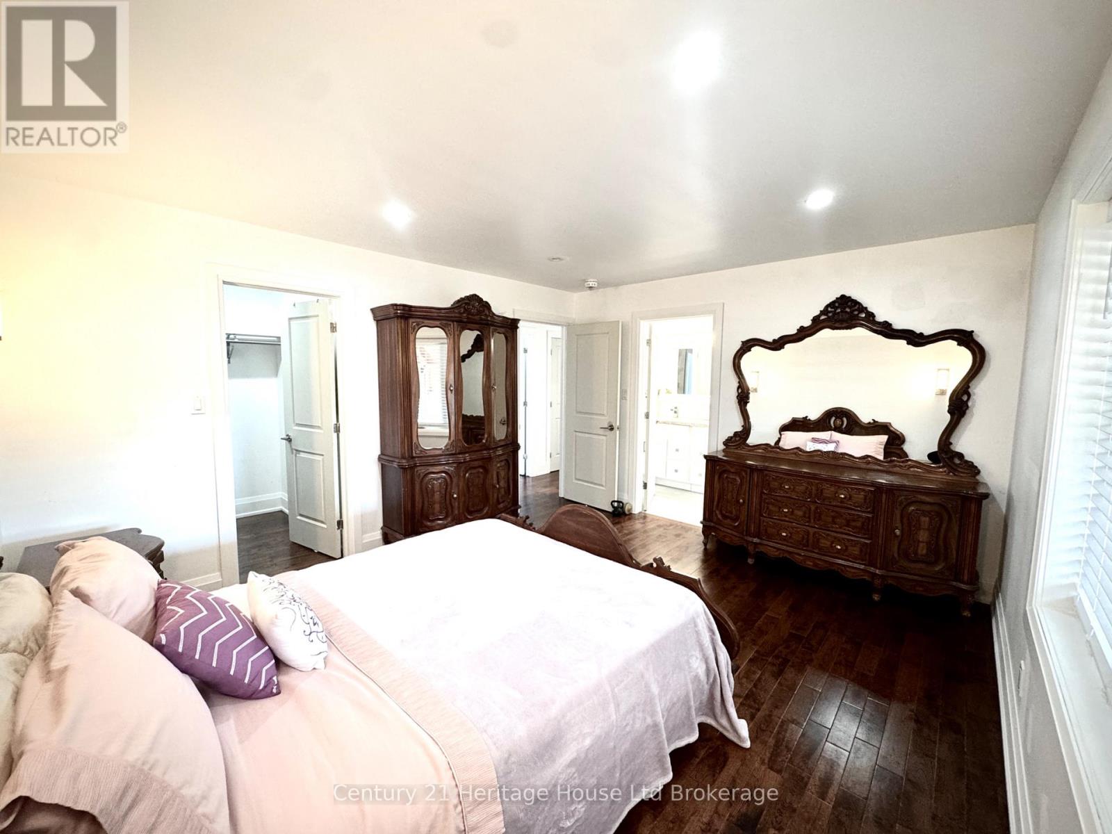 61 Applewood Crescent, London South, Ontario  N6J 3R1 - Photo 18 - X12920688