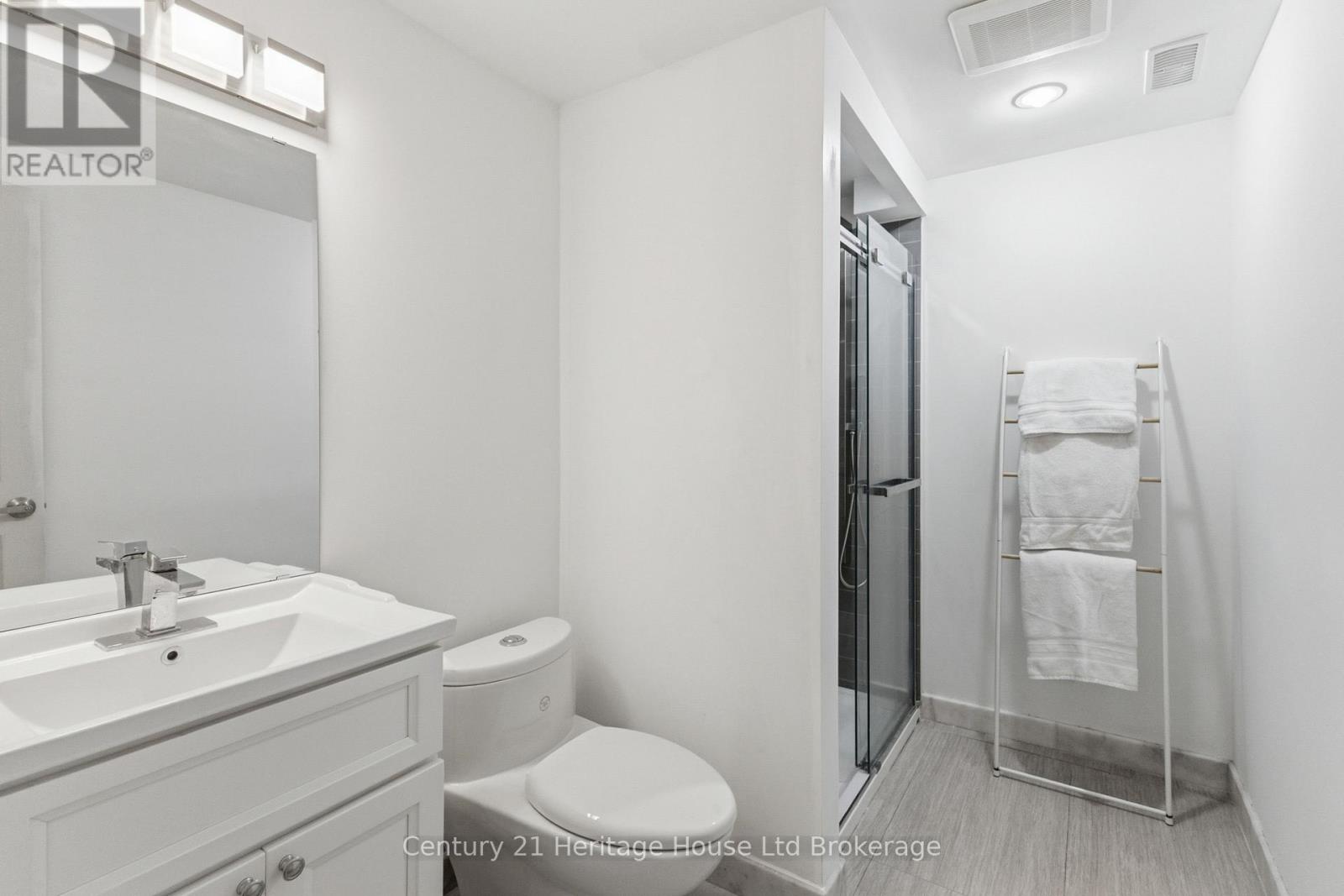 61 Applewood Crescent, London South, Ontario  N6J 3R1 - Photo 37 - X12920688