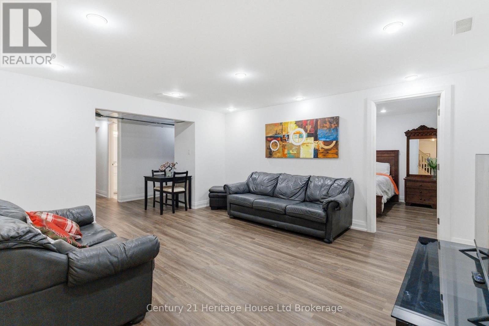 61 Applewood Crescent, London South, Ontario  N6J 3R1 - Photo 33 - X12920688