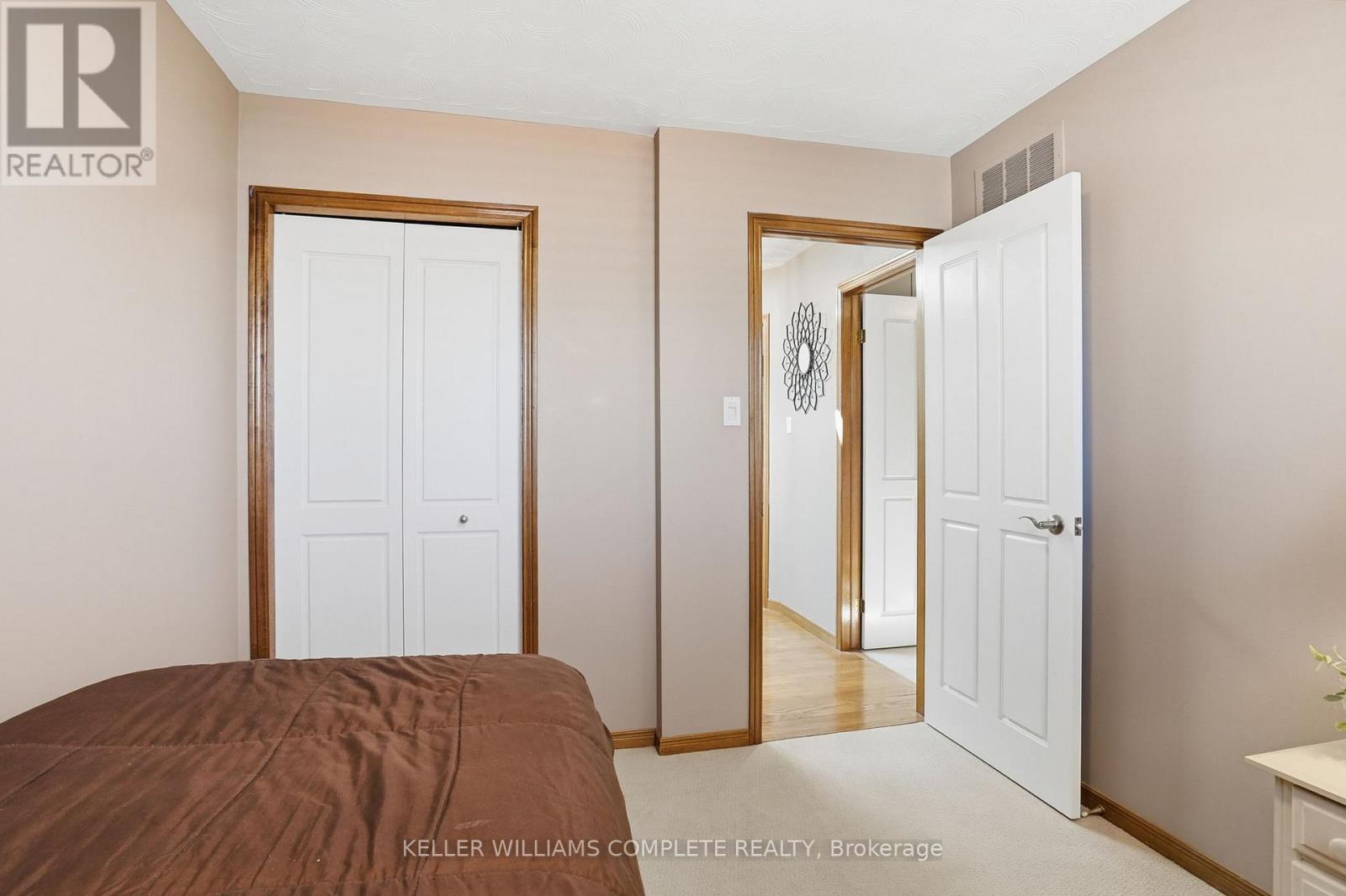 32 Highbury Drive, Hamilton, Ontario  L8J 2T4 - Photo 25 - X12937026