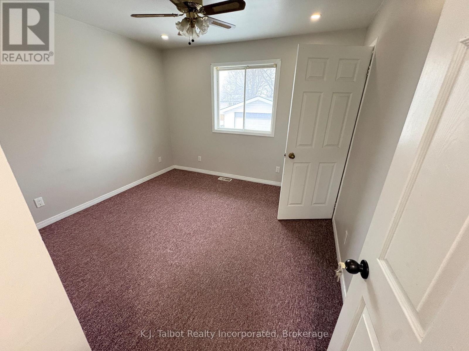 113 Anglesea Street, Goderich, Ontario N7A 1V2 - Photo 12 - X12892902