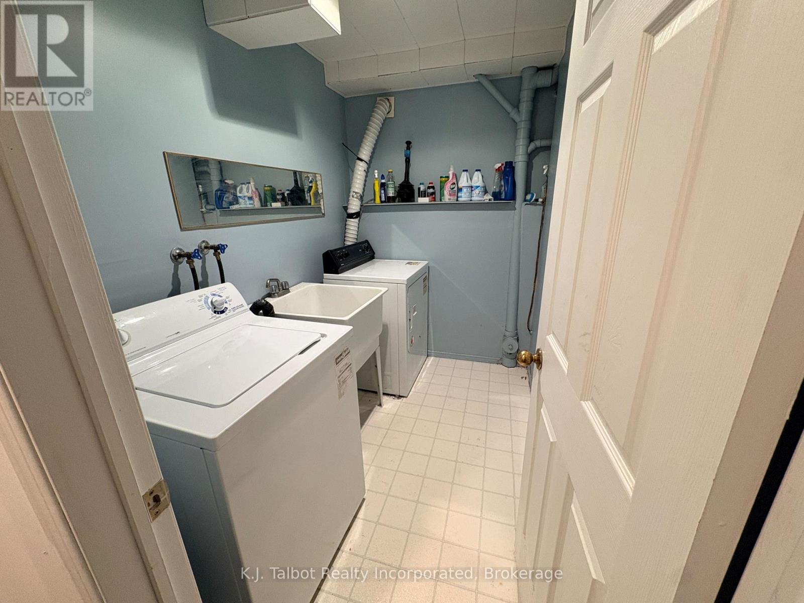 113 Anglesea Street, Goderich, Ontario N7A 1V2 - Photo 14 - X12892902