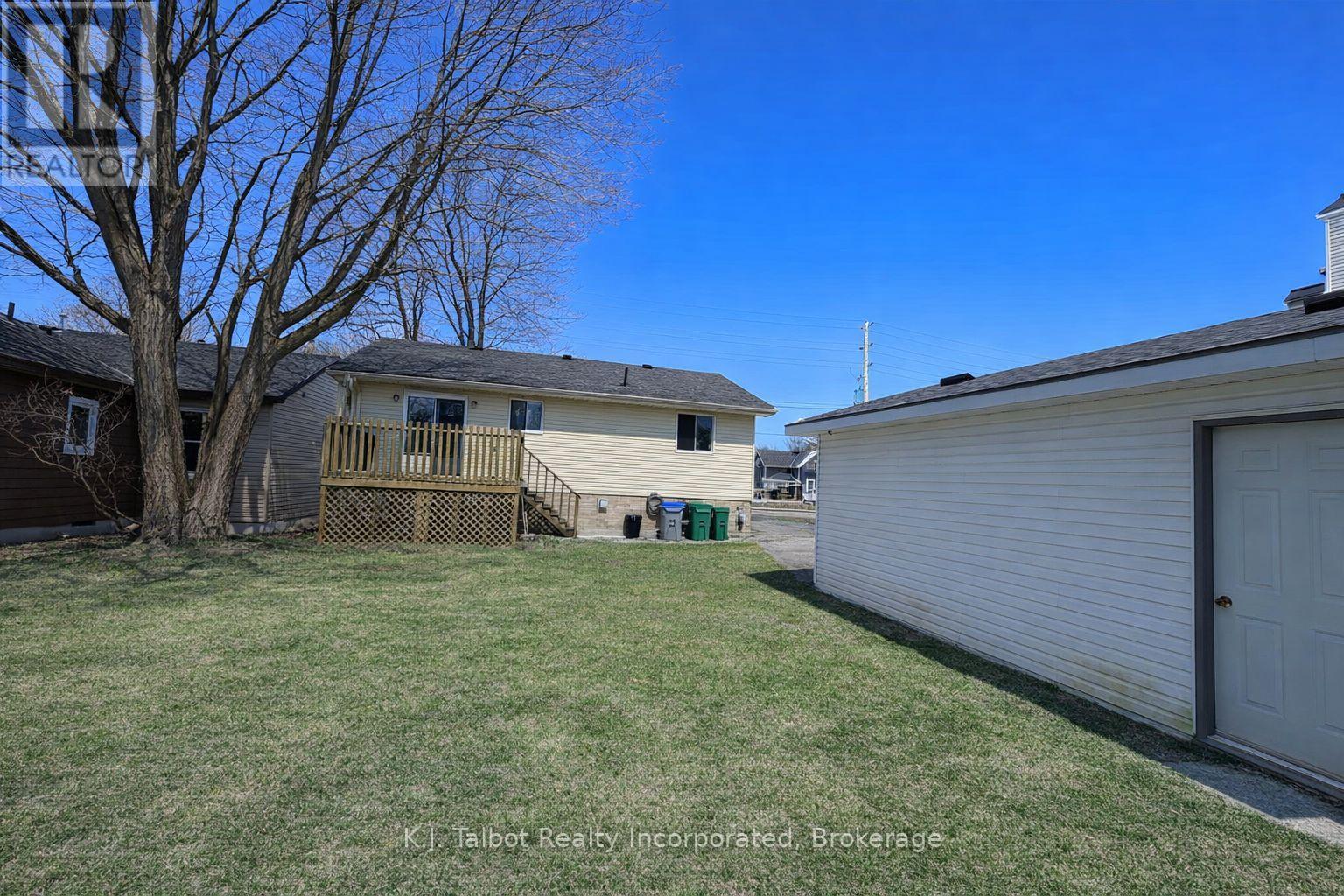 113 Anglesea Street, Goderich, Ontario N7A 1V2 - Photo 4 - X12892902