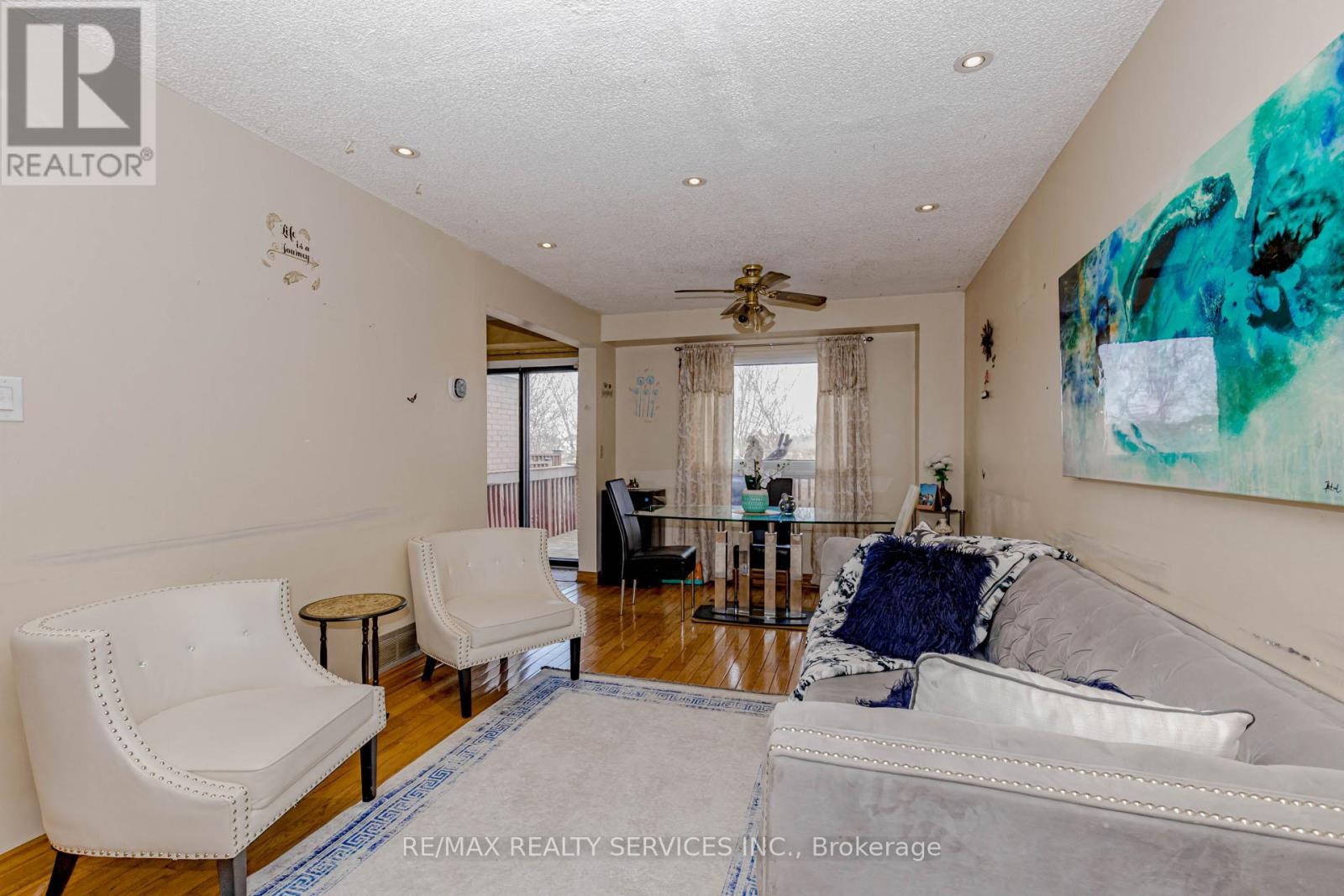 130 Cutters Crescent, Brampton, Ontario  L6Y 4J8 - Photo 11 - W12936696