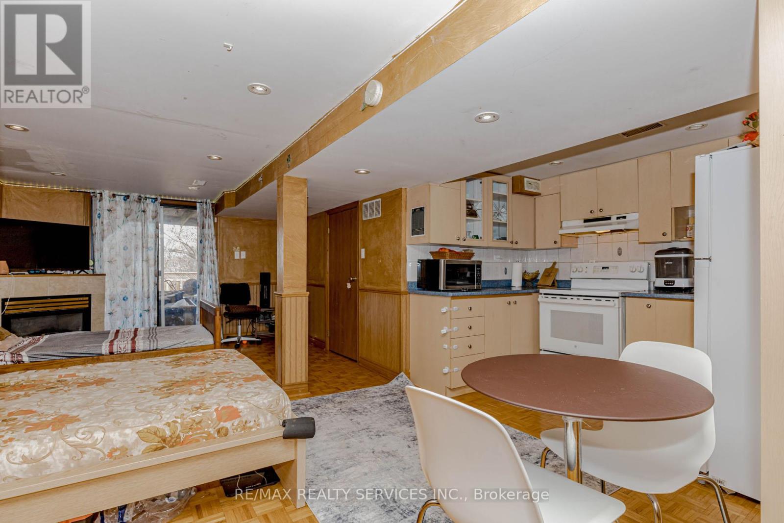 130 Cutters Crescent, Brampton, Ontario  L6Y 4J8 - Photo 38 - W12936696