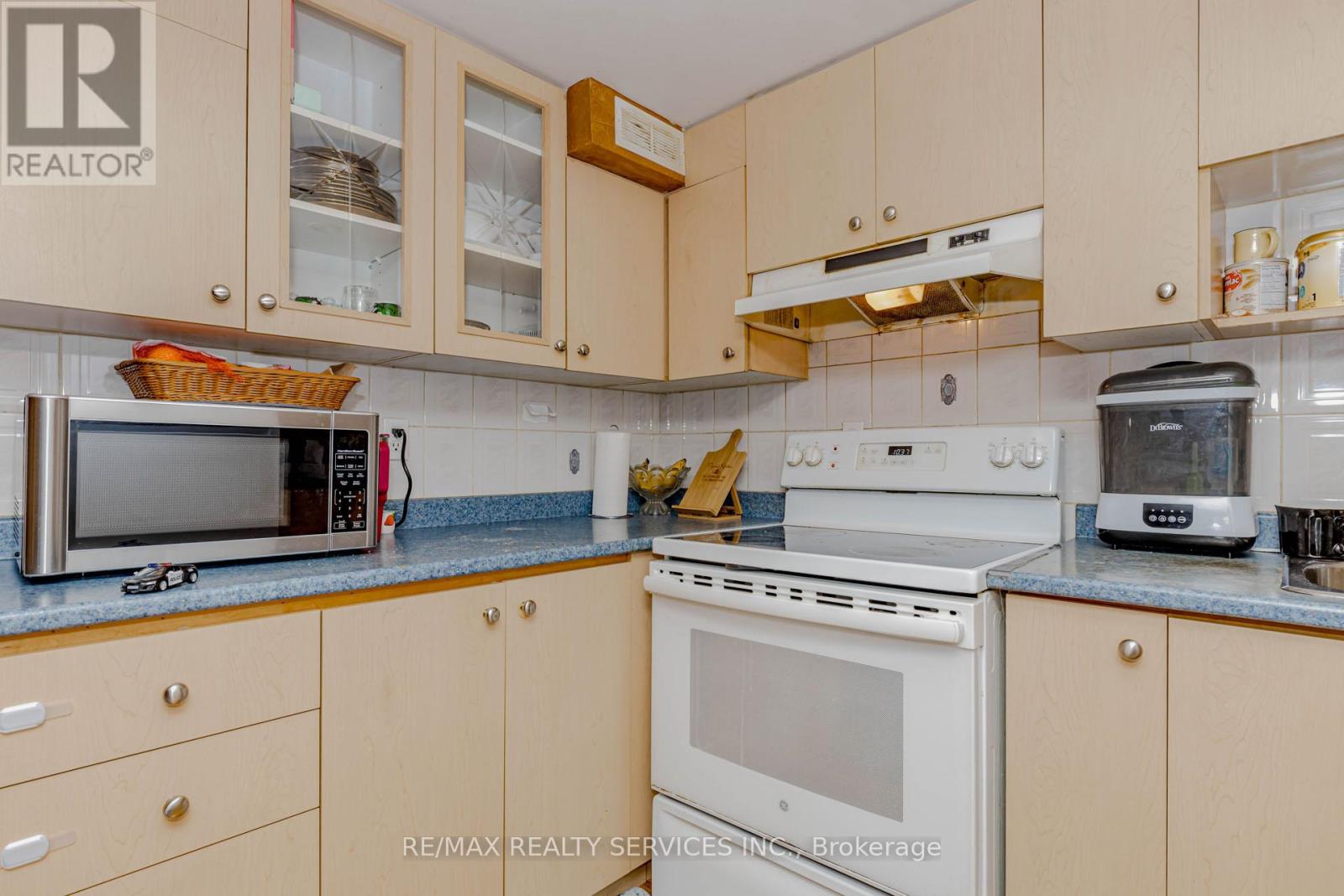 130 Cutters Crescent, Brampton, Ontario  L6Y 4J8 - Photo 40 - W12936696