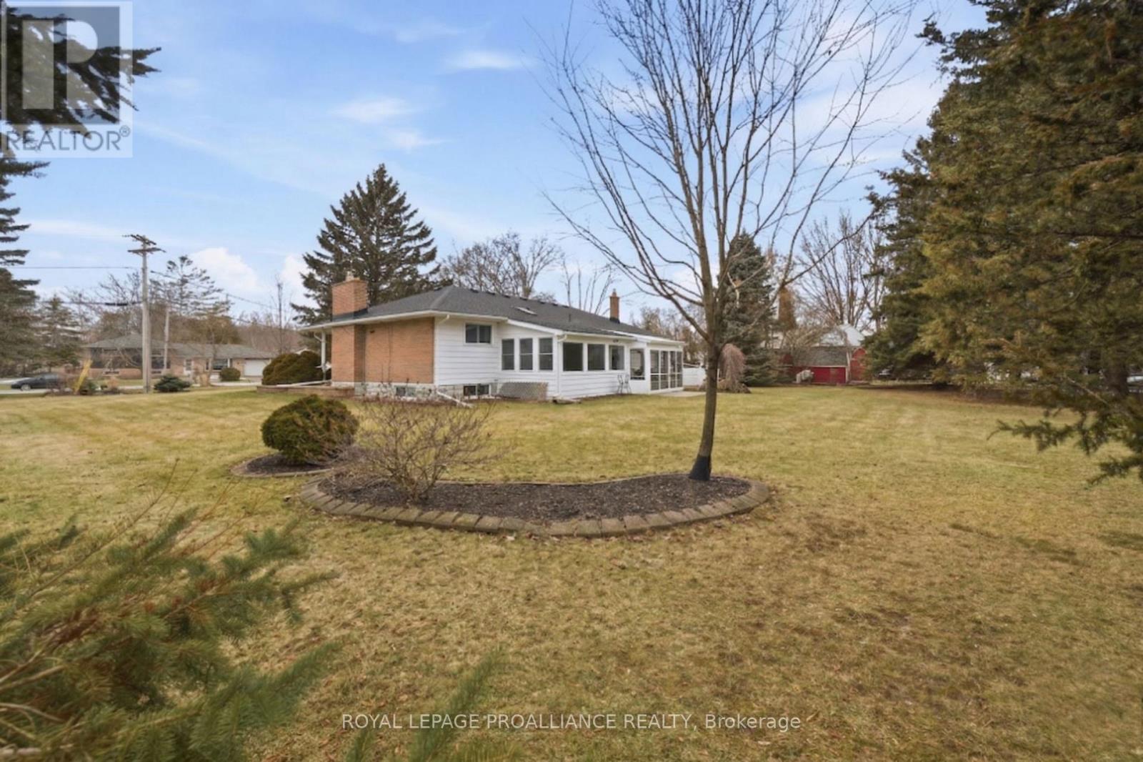 138 Burns Avenue, Quinte West, Ontario  K8R 1G3 - Photo 45 - X12867642