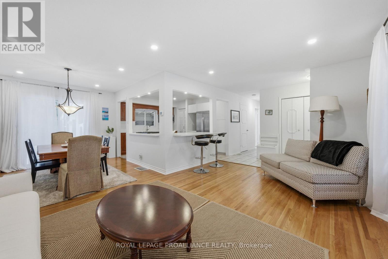 138 Burns Avenue, Quinte West, Ontario  K8R 1G3 - Photo 7 - X12867642