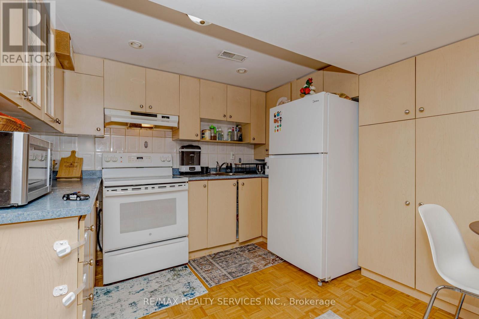 130 Cutters Crescent, Brampton, Ontario  L6Y 4J8 - Photo 39 - W12936696