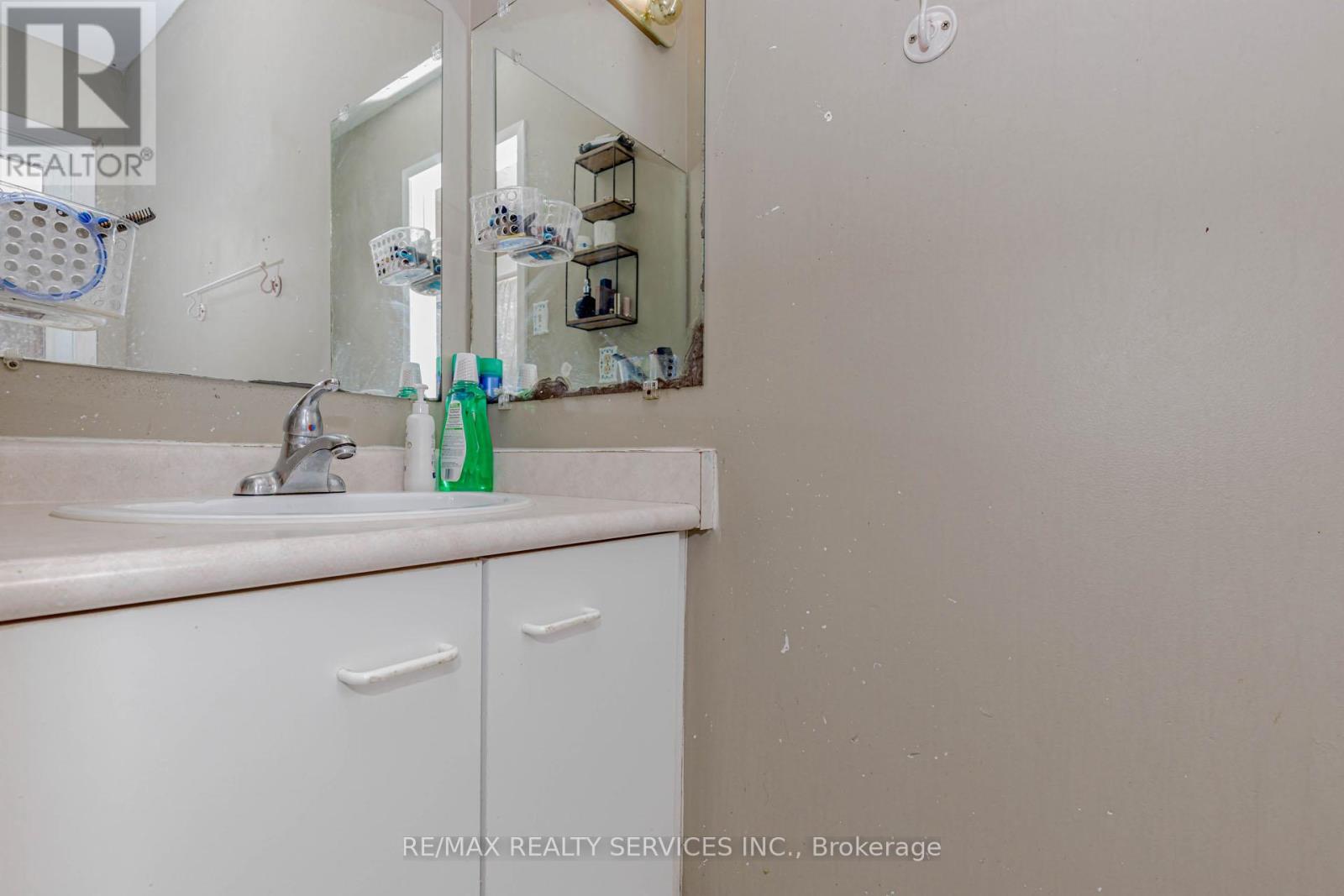 130 Cutters Crescent, Brampton, Ontario  L6Y 4J8 - Photo 22 - W12936696