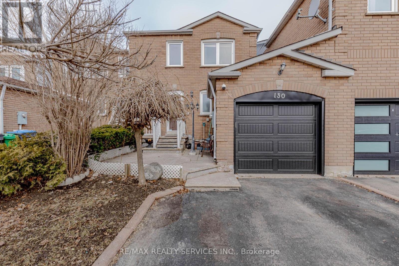 130 Cutters Crescent, Brampton, Ontario  L6Y 4J8 - Photo 3 - W12936696