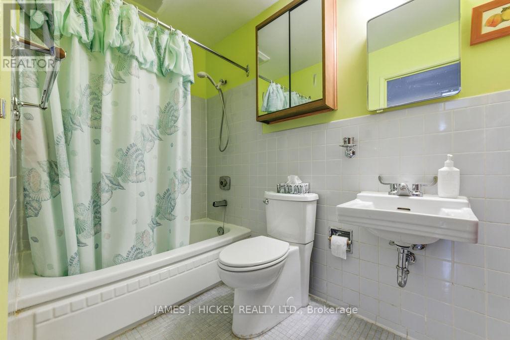 94 Glendale Avenue, Deep River, Ontario  K0J 1P0 - Photo 18 - X12652092