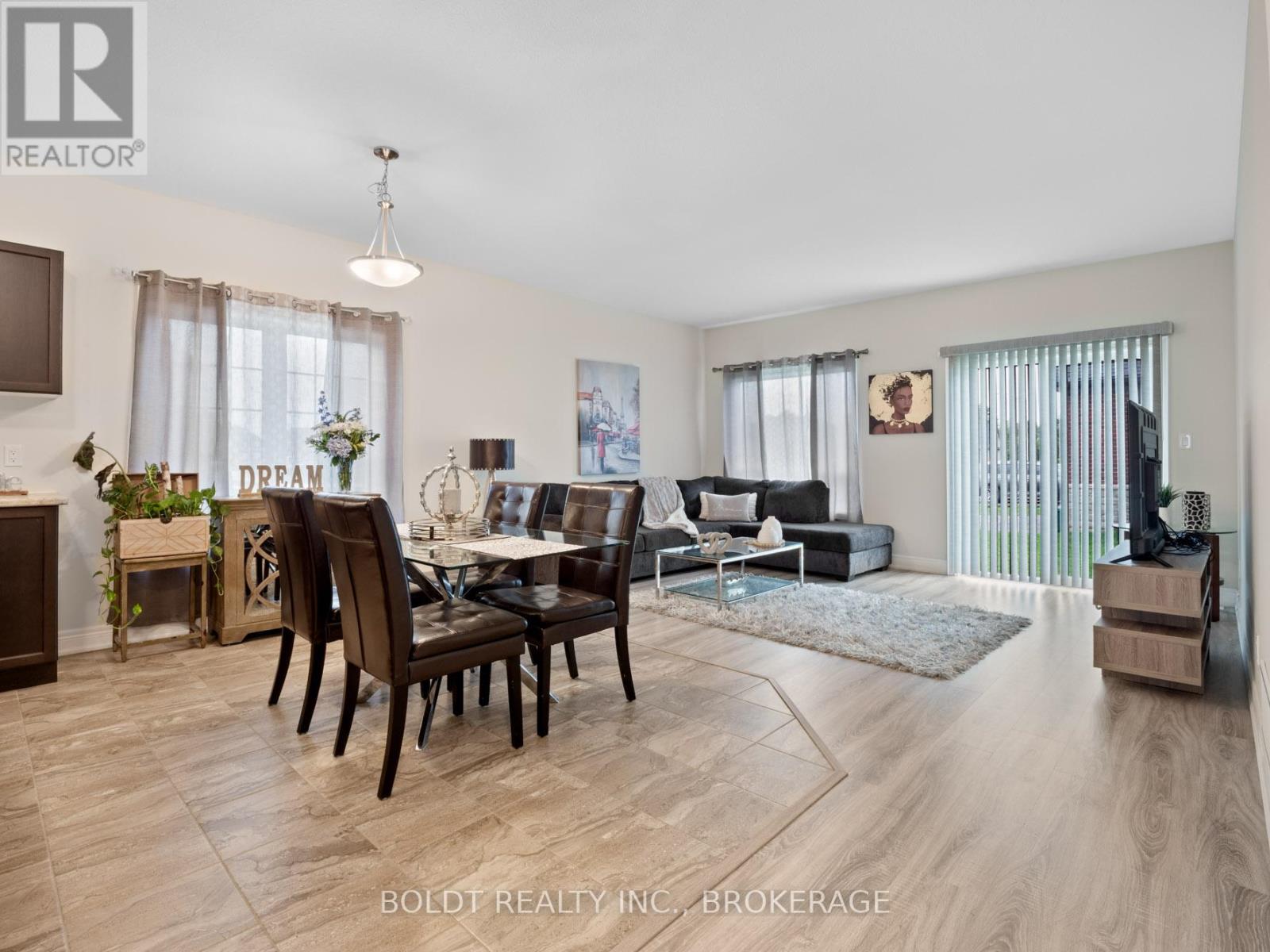 412 Hummel Crescent, Fort Erie, Ontario  L2A 0E8 - Photo 14 - X12934132