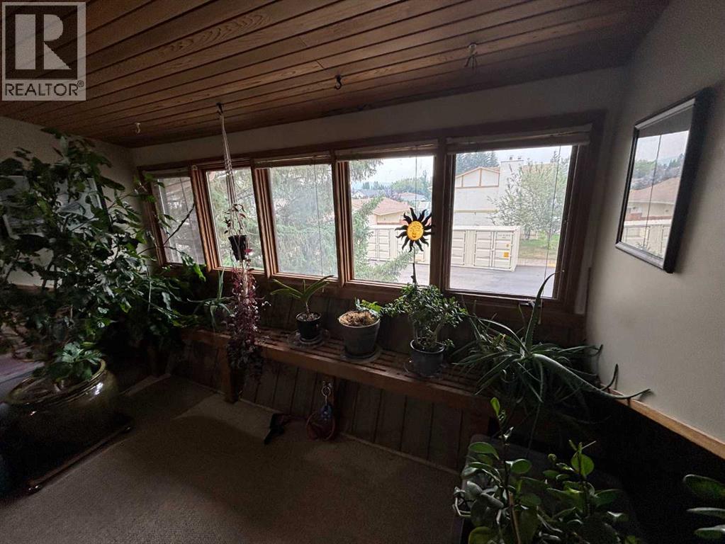 9602 71 Avenue, Peace River, Alberta  T8S 1E3 - Photo 25 - A2273646