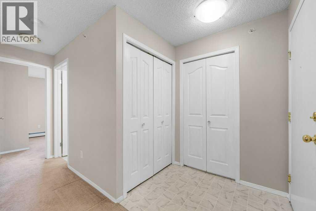 1410, 17 Country Village Bay Ne, Calgary, Alberta  T3K 5J8 - Photo 3 - A2264609