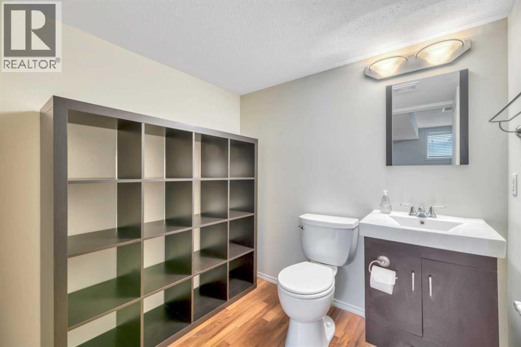 408 Rainbow Falls Way, Chestermere, Alberta  T1X 1S6 - Photo 33 - A2269868