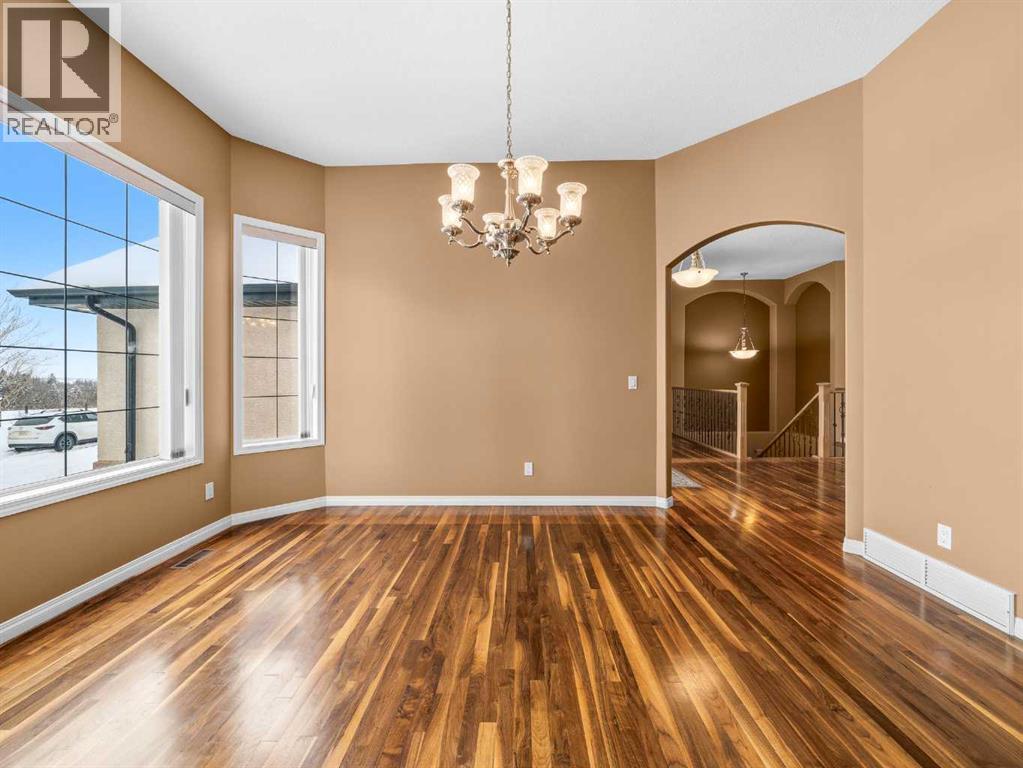 157 Valley Creek Place NW, Calgary, Alberta  T3B 5V1 - Photo 22 - A2296480