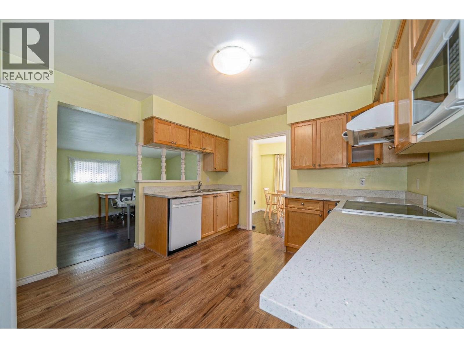 4831 Foxglove Crescent, Richmond, British Columbia  V7C 2K4 - Photo 14 - R3102755