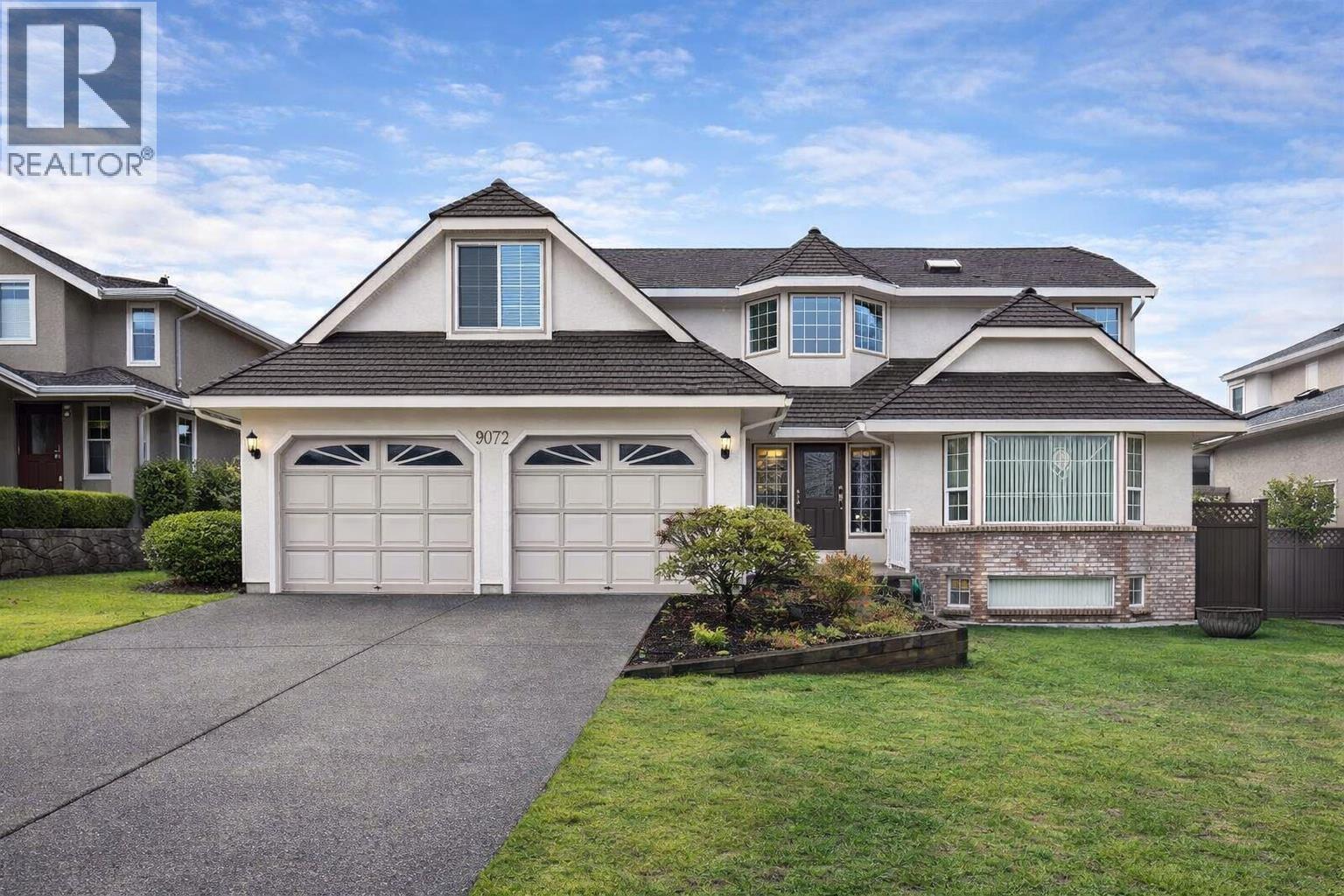 9072 Briar Road, Burnaby, British Columbia  V3N 4W8 - Photo 3 - R3104593