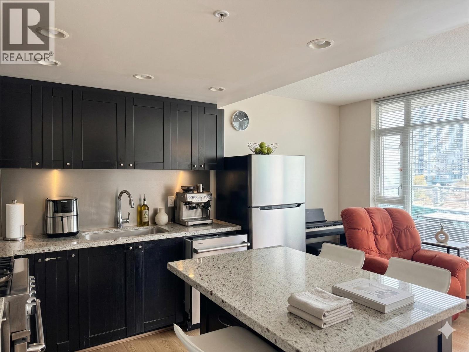 804 1133 Homer Street, Vancouver, British Columbia V6B 0B1 - Photo 3 - R3103088