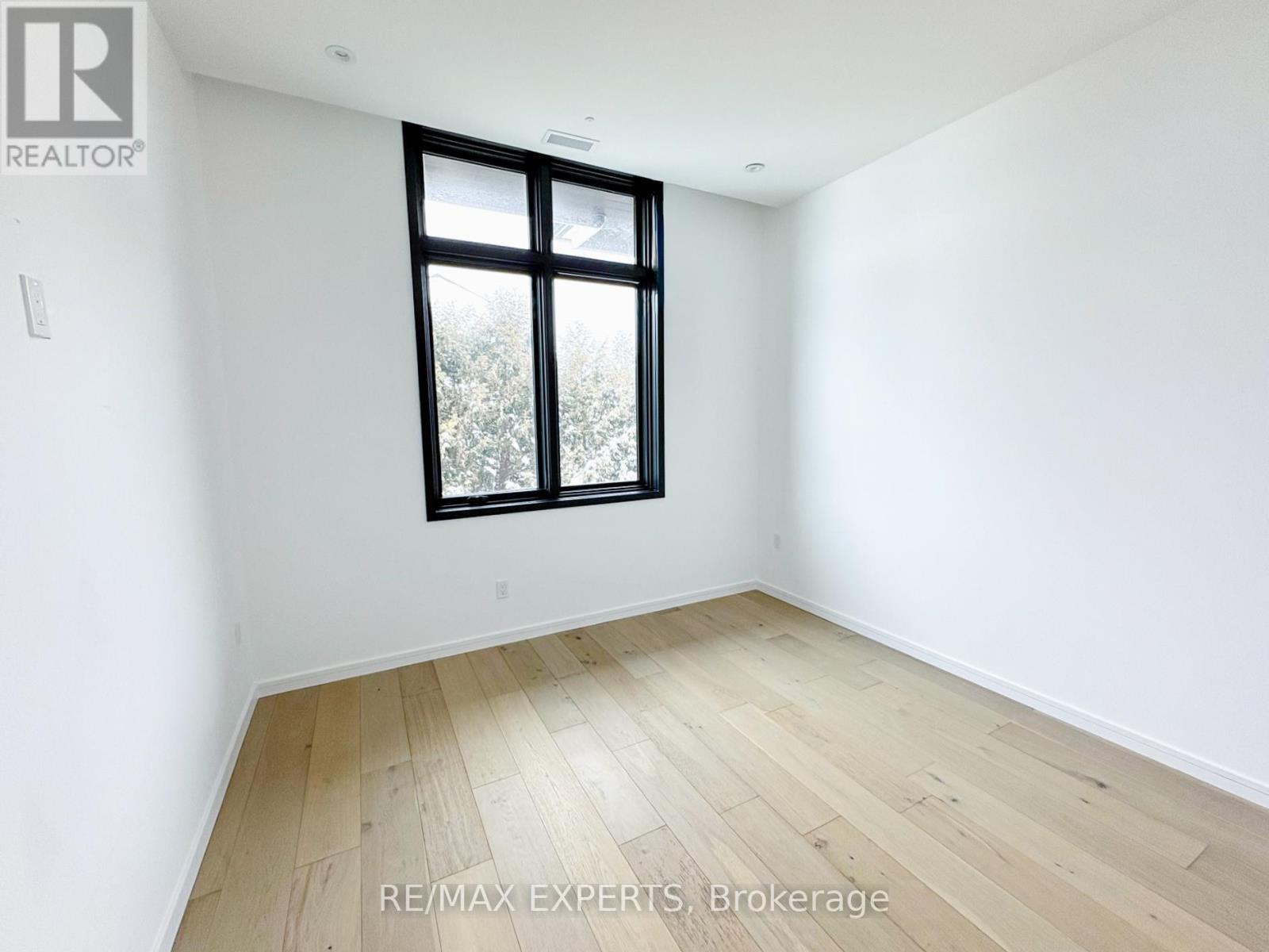 130 Dale Crescent, Bradford West Gwillimbury, Ontario  L0L 1L0 - Photo 26 - N12867548