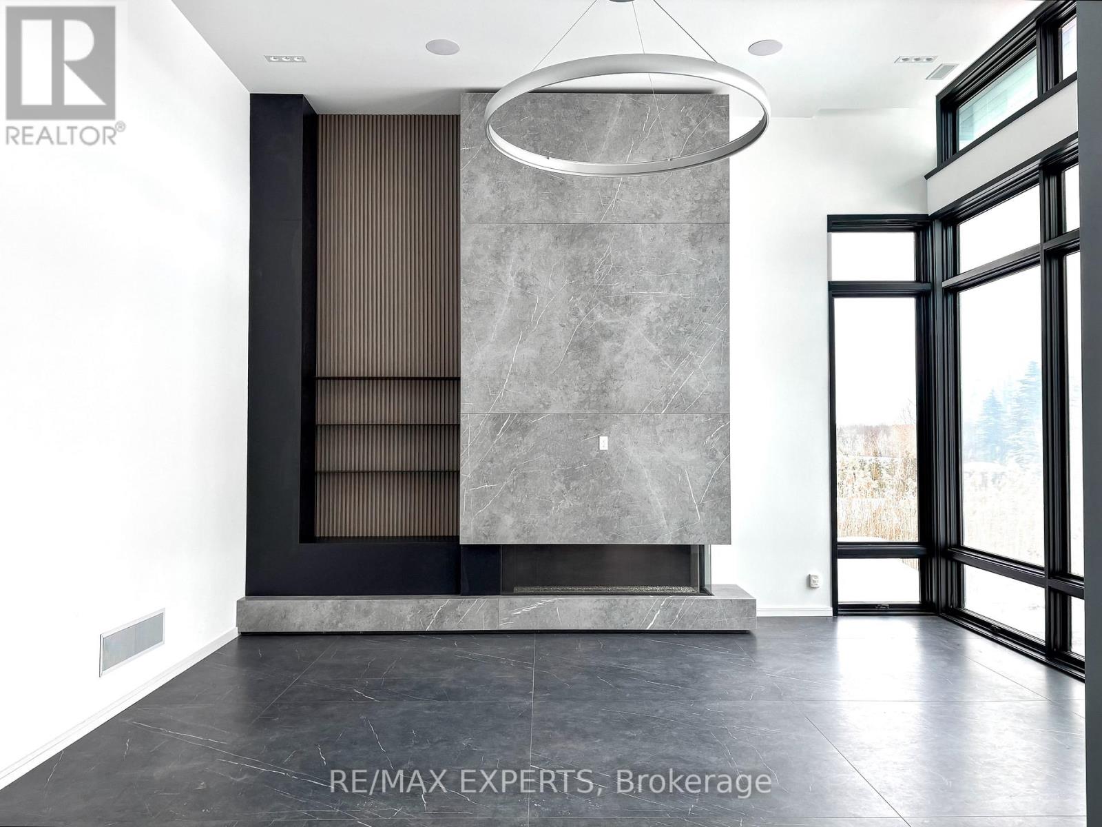 130 Dale Crescent, Bradford West Gwillimbury, Ontario  L0L 1L0 - Photo 14 - N12867548