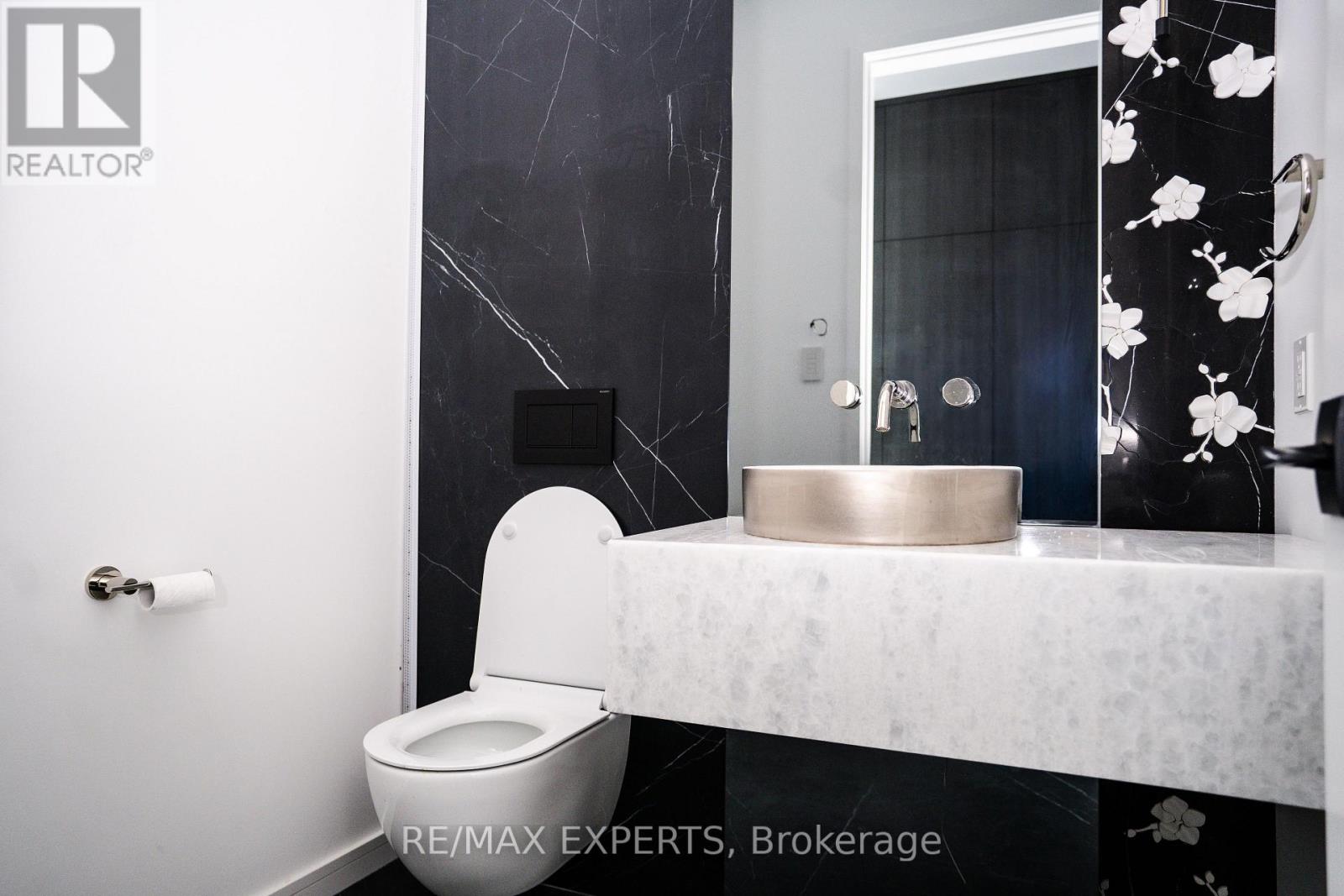 130 Dale Crescent, Bradford West Gwillimbury, Ontario  L0L 1L0 - Photo 18 - N12867548