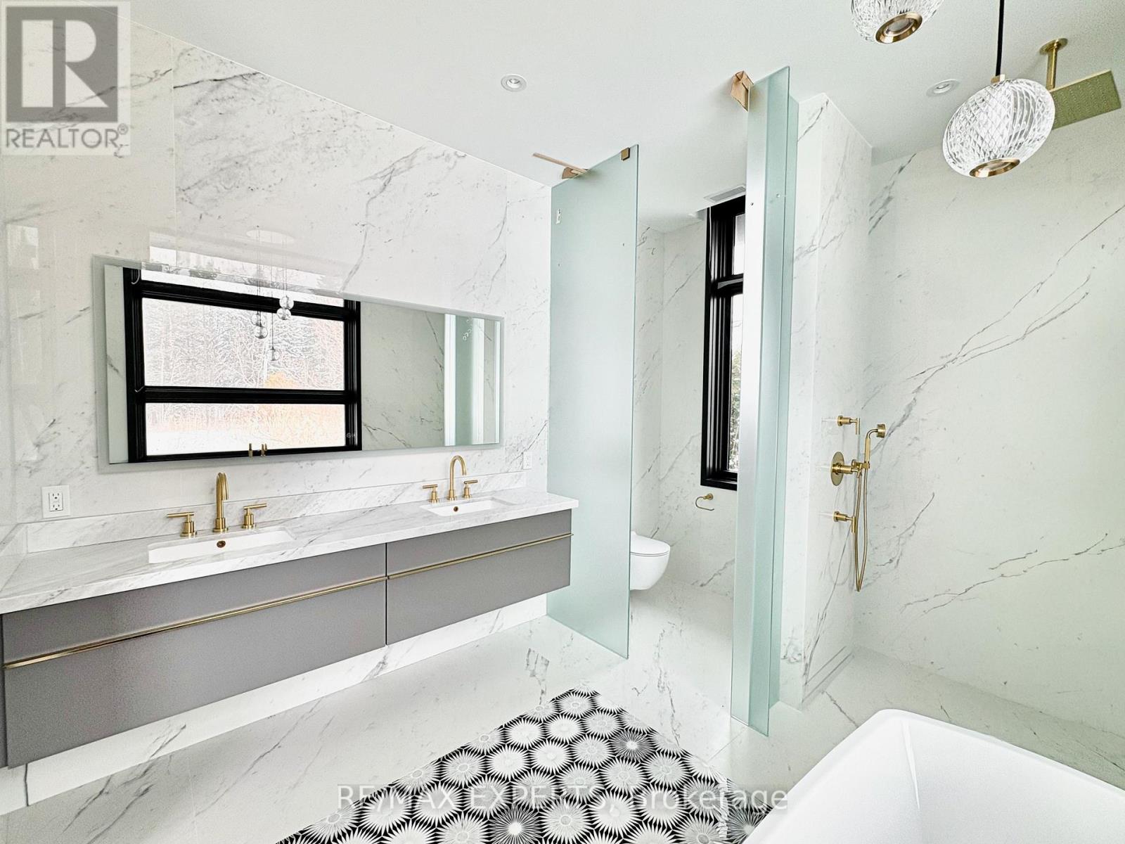 130 Dale Crescent, Bradford West Gwillimbury, Ontario  L0L 1L0 - Photo 32 - N12867548