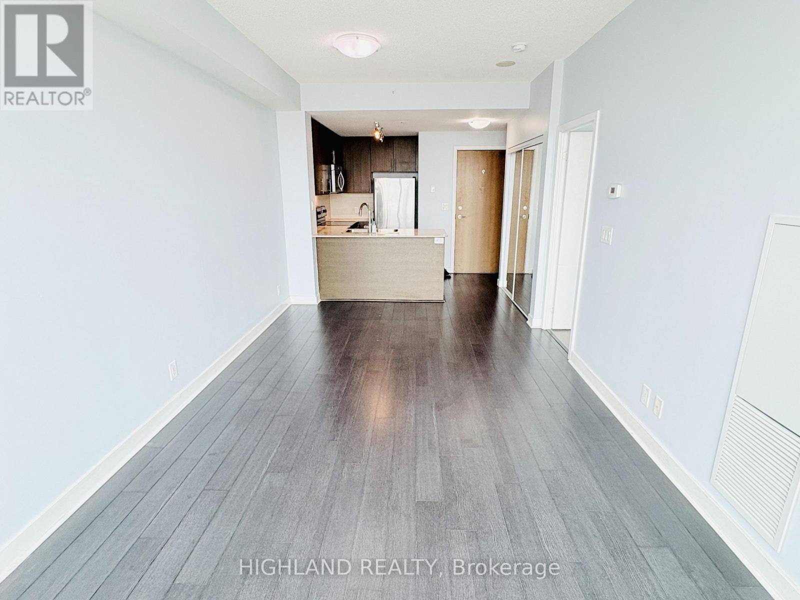 1509 - 3985 Grand Park Drive, Mississauga, Ontario L5B 0H8 - Photo 5 - W12932090