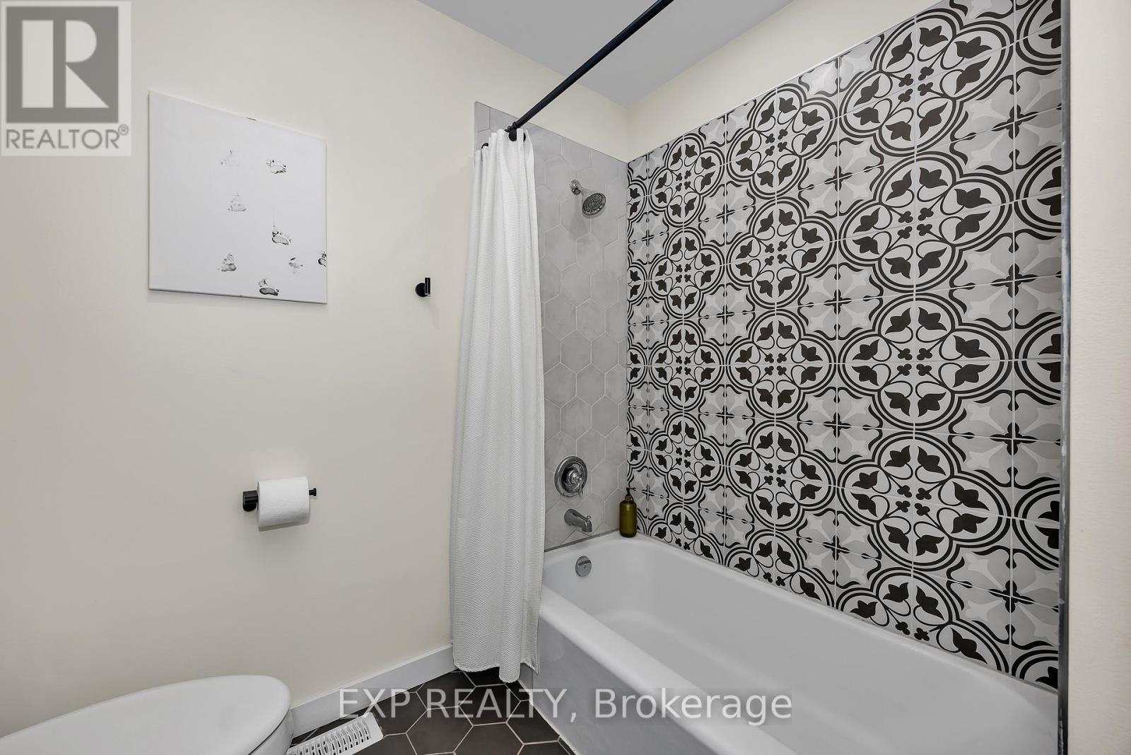 4914 Farmers Way, Ottawa, Ontario  K0A 1K0 - Photo 19 - X12856912