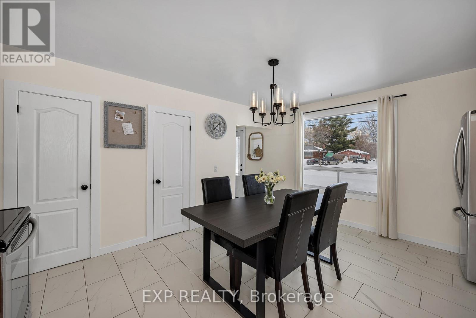 4914 Farmers Way, Ottawa, Ontario  K0A 1K0 - Photo 9 - X12856912