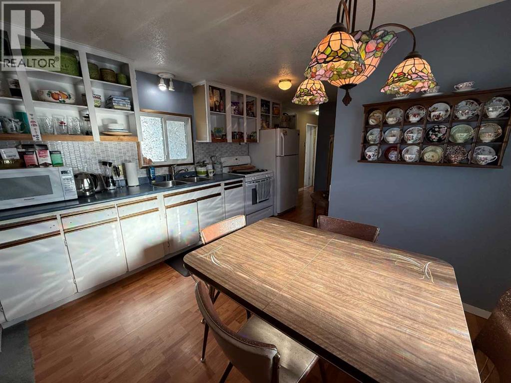 50, 145 East River Road, Hinton, Alberta  T7V 1S3 - Photo 4 - A2268858