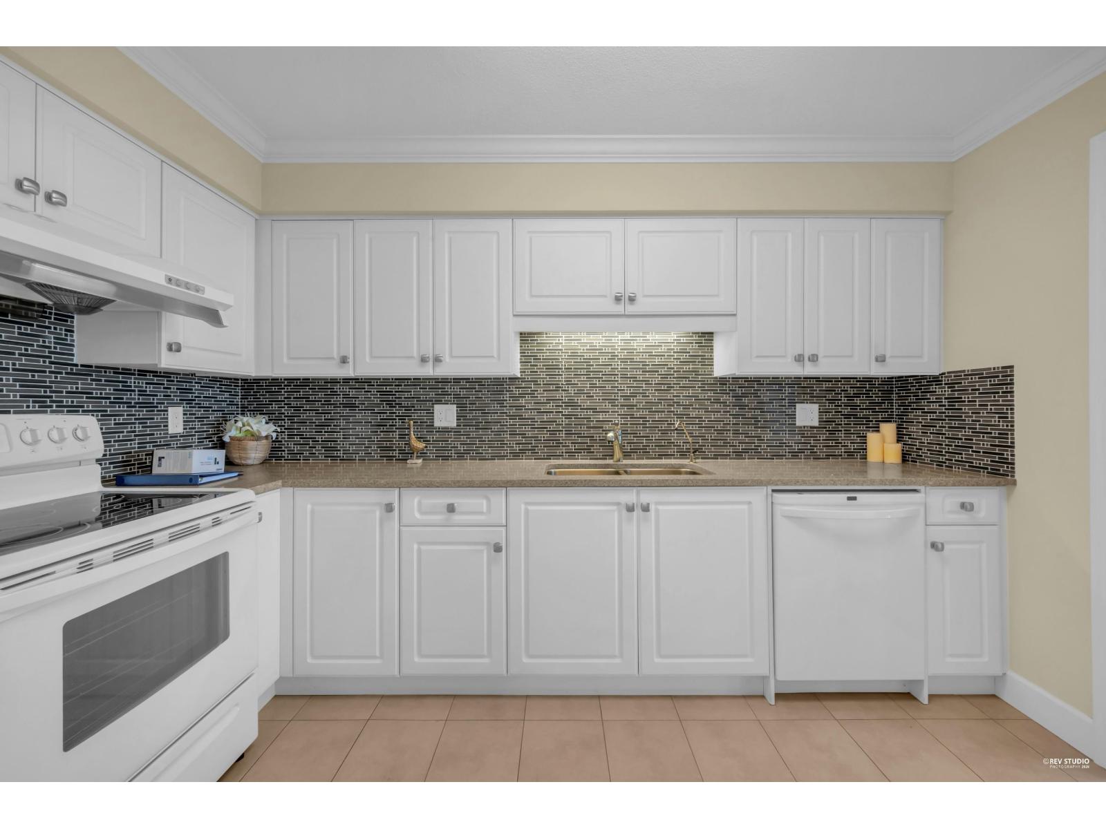 1003 15038 101 Avenue, Surrey, British Columbia  V3R 0N2 - Photo 13 - R3104964