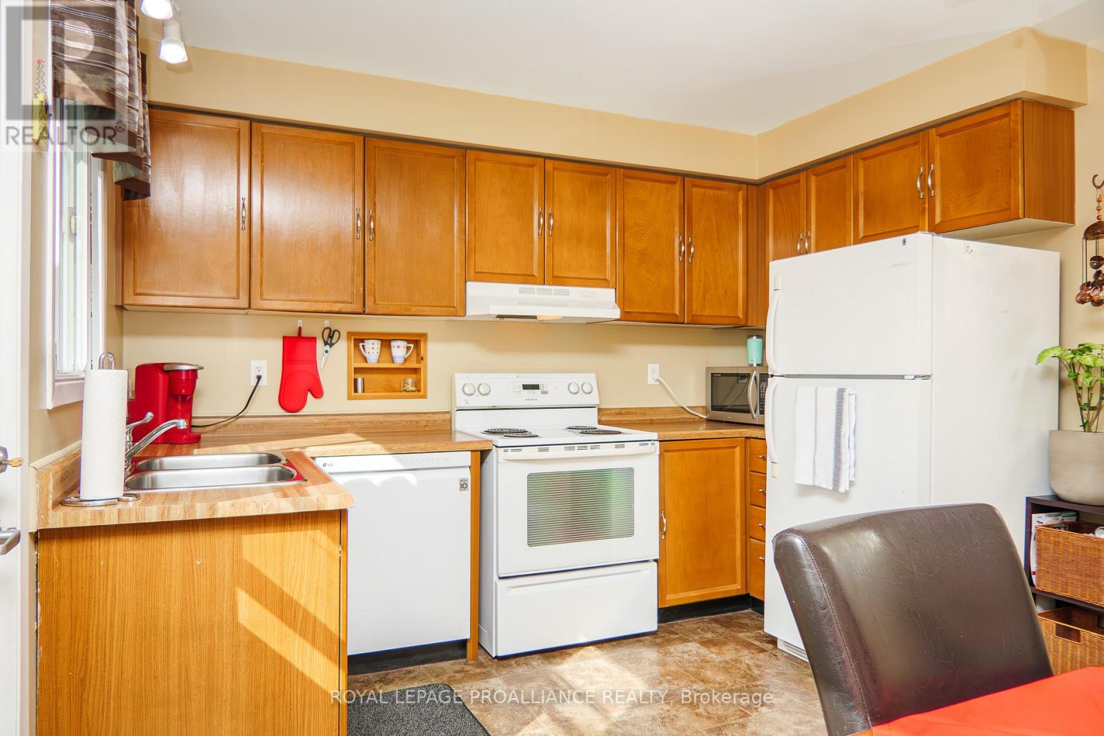 679 Mackechnie Crescent, Cobourg, Ontario  K9A 4Y1 - Photo 11 - X12937152