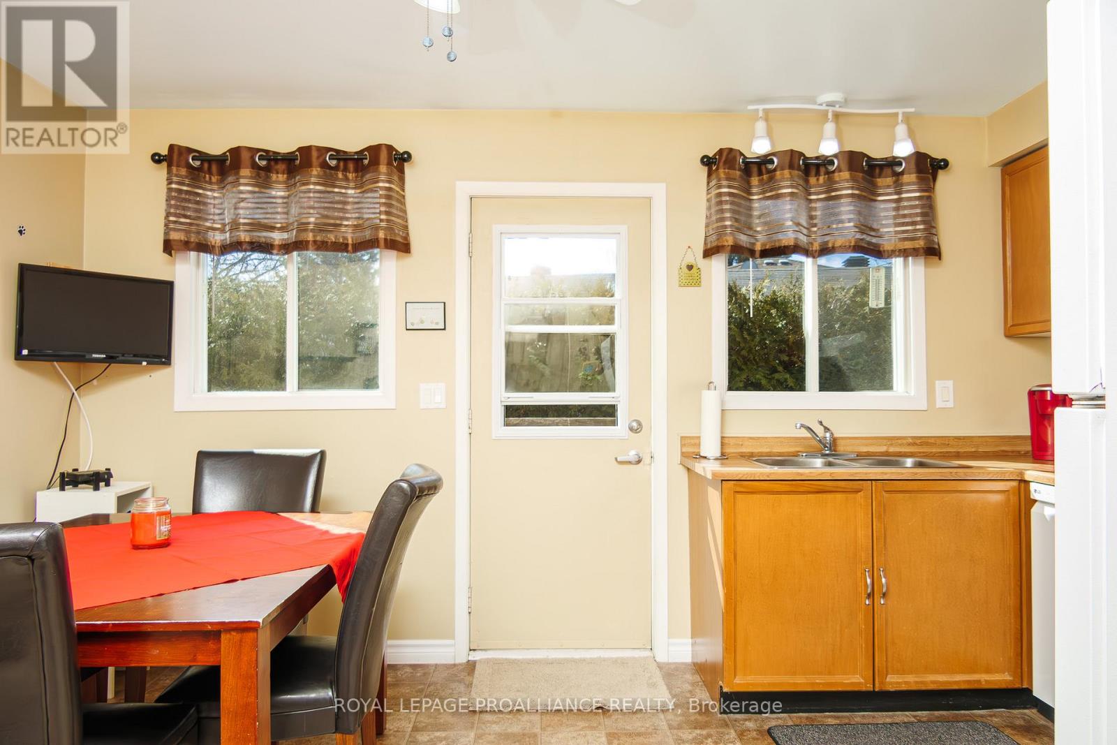 679 Mackechnie Crescent, Cobourg, Ontario  K9A 4Y1 - Photo 15 - X12937152