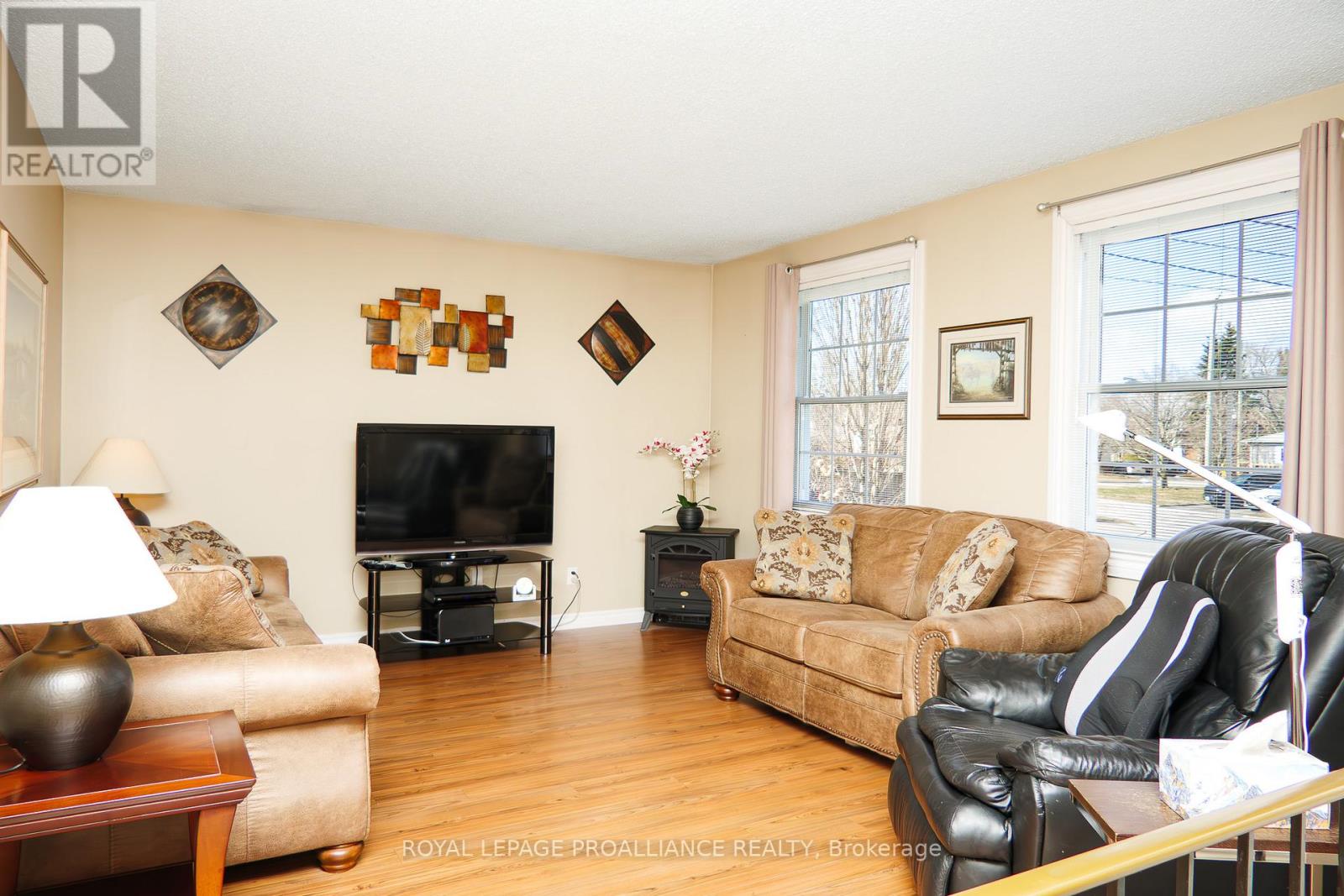 679 Mackechnie Crescent, Cobourg, Ontario  K9A 4Y1 - Photo 9 - X12937152