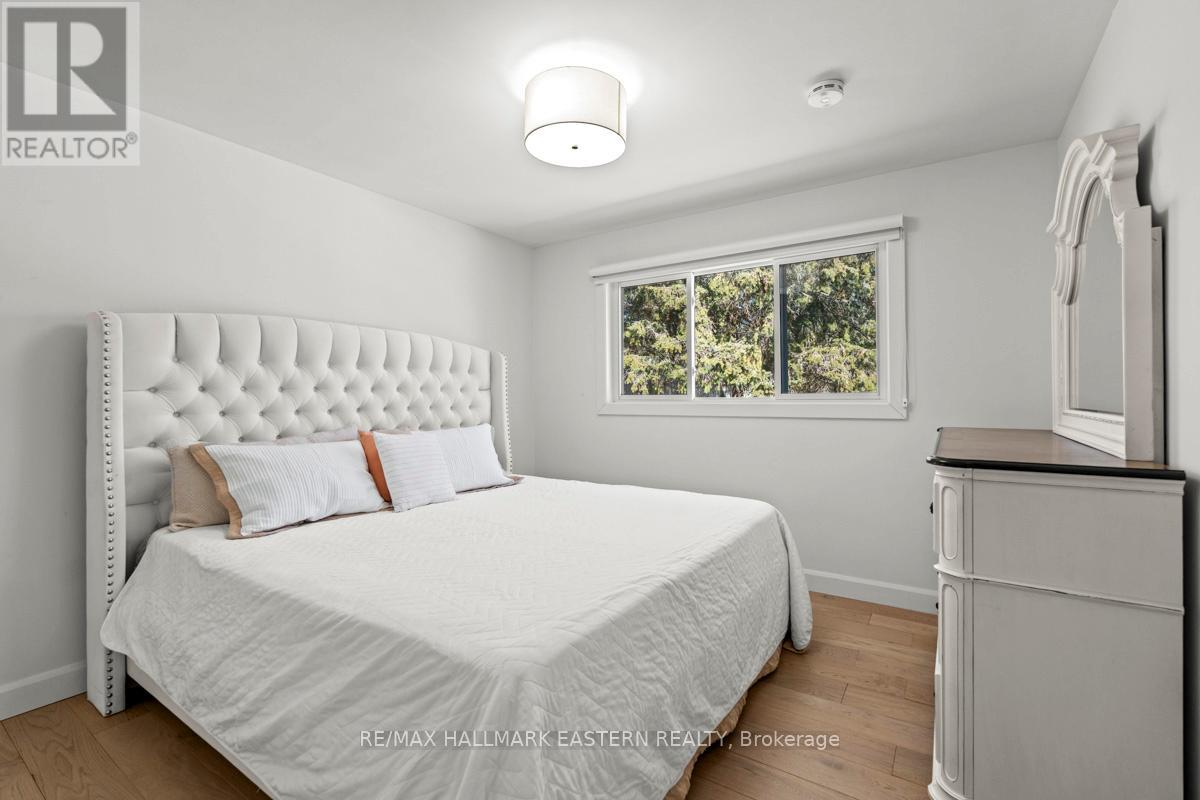 5 Ferndale Avenue, Peterborough, Ontario  K9J 1L9 - Photo 5 - X12937212