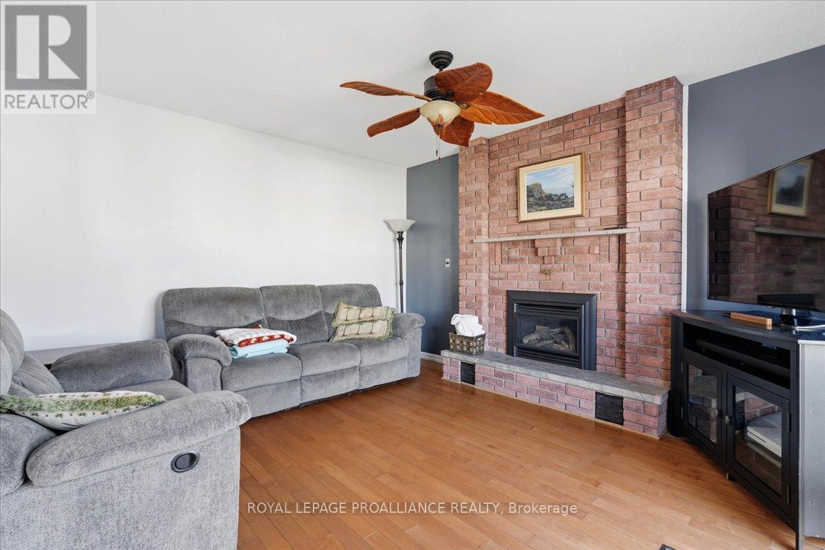 276 College Street W, Belleville, Ontario  K8P 4X6 - Photo 16 - X12937220