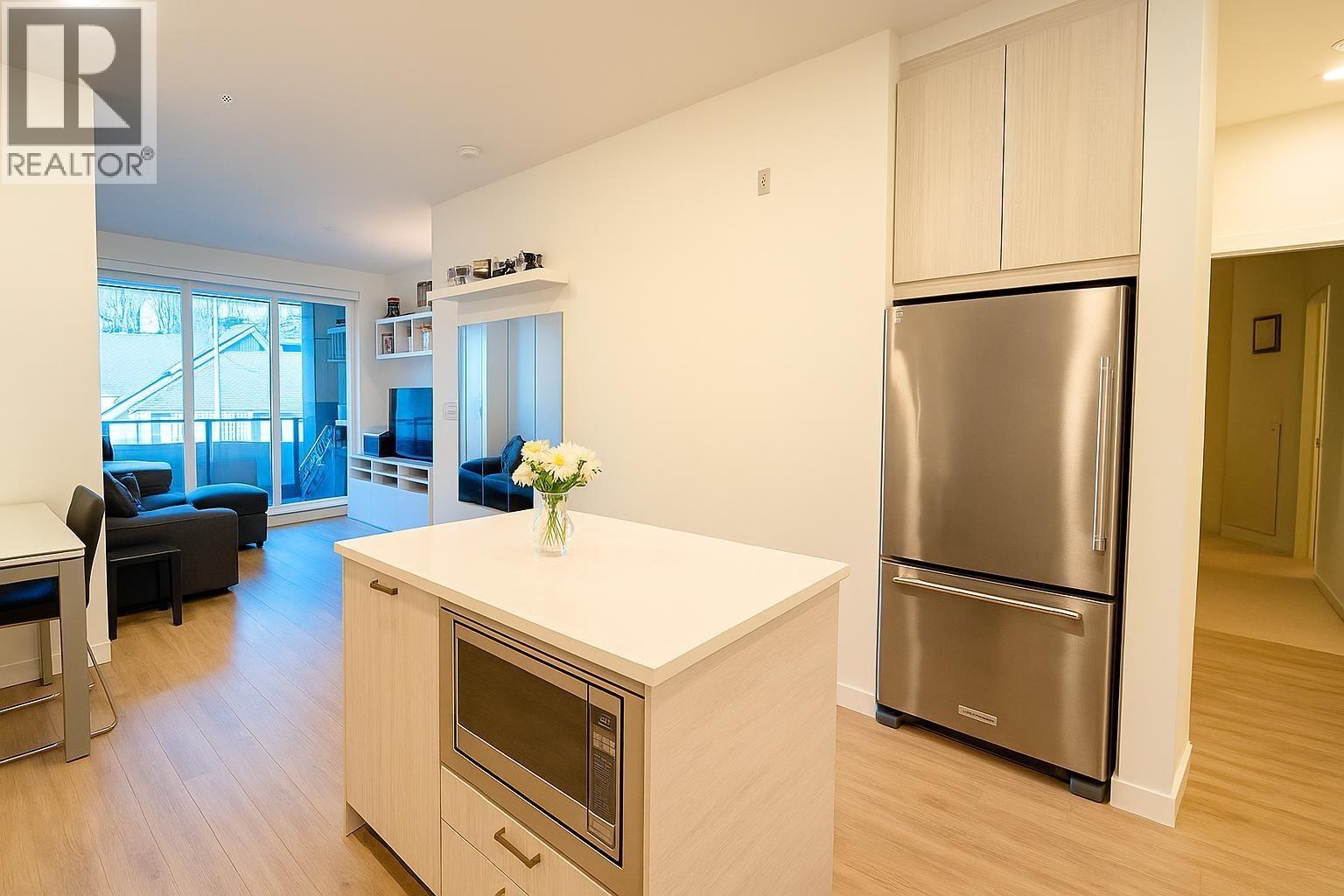 322 7133 14th Avenue, Burnaby, British Columbia  V3N 0H5 - Photo 3 - R3082922