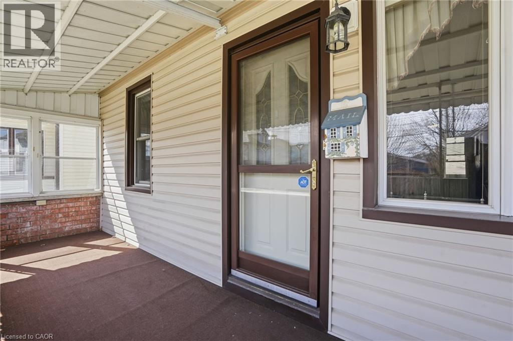 4867 Sixth Avenue, Niagara Falls, Ontario  L2E 4T8 - Photo 2 - 40816168