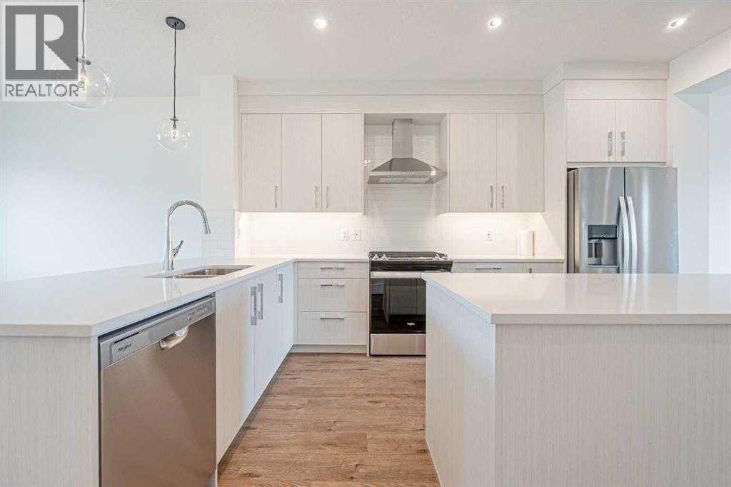 129 Dawson Wharf View, Chestermere, Alberta  T1X 2W3 - Photo 8 - A2293536