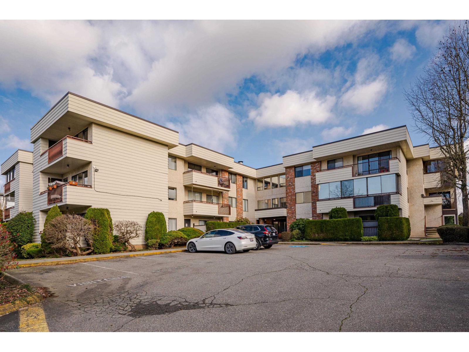 208 32885 George Ferguson Way, Abbotsford, British Columbia  V2Z 1A5 - Photo 3 - R3104231