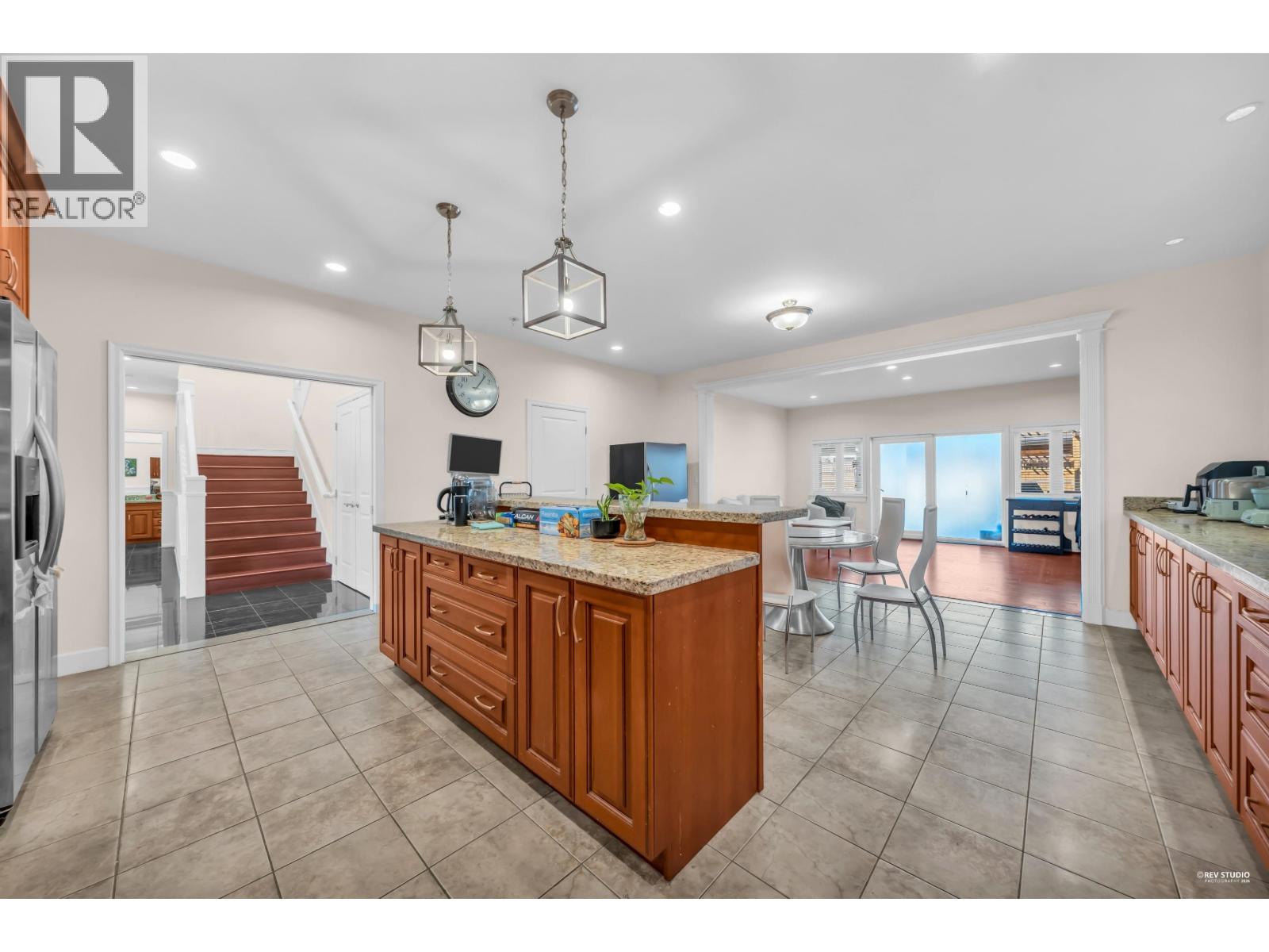 1877 Lemax Avenue, Coquitlam, British Columbia  V3J 2C5 - Photo 11 - R3104911