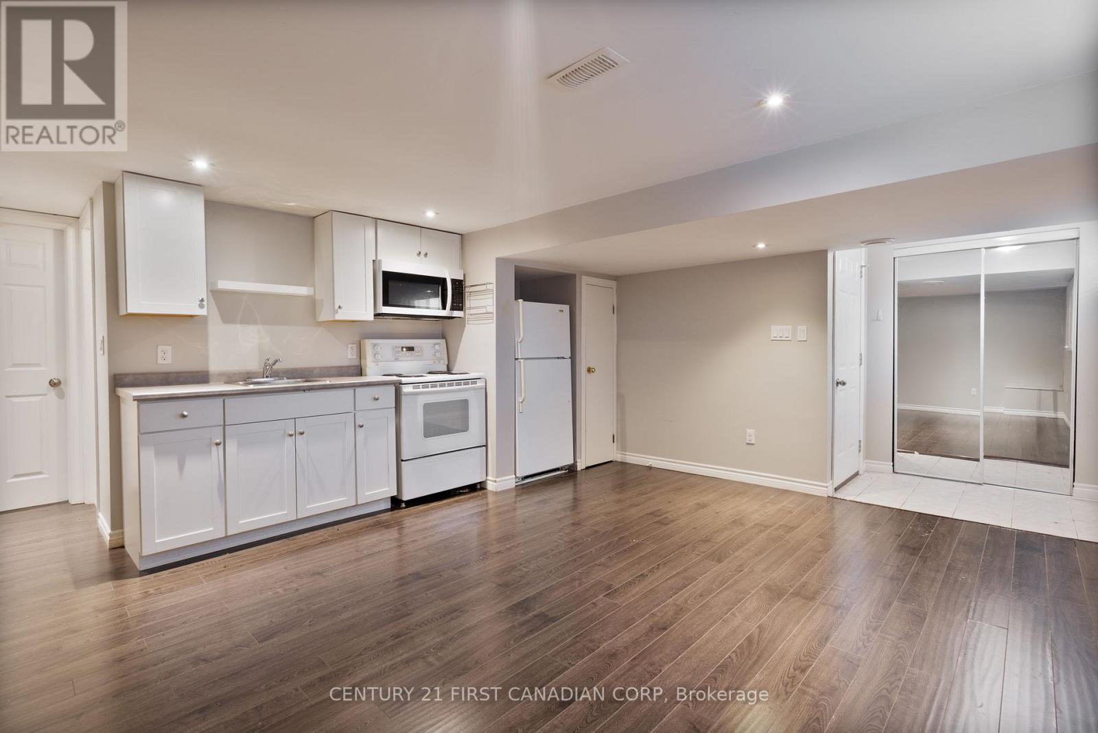 321 Spruce Street, London East, Ontario  N5W 4N2 - Photo 32 - X12937226