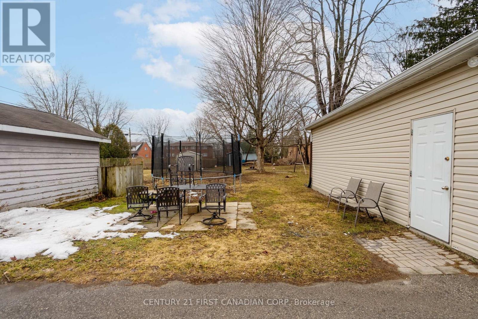 321 Spruce Street, London East, Ontario  N5W 4N2 - Photo 42 - X12937226