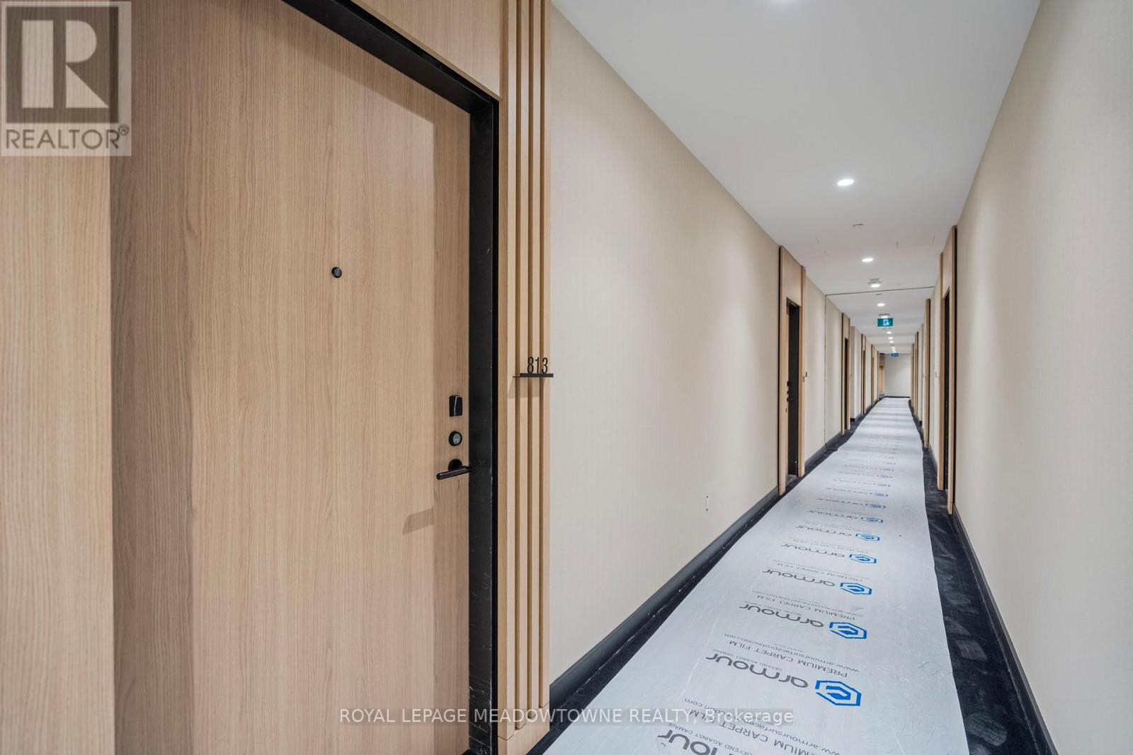 813 - 15 Mercer Street, Toronto, Ontario  M5V 1H2 - Photo 2 - C12937098