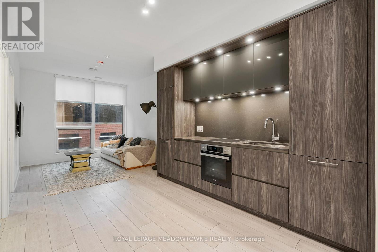 813 - 15 Mercer Street, Toronto, Ontario  M5V 1H2 - Photo 8 - C12937098