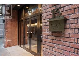813 - 15 MERCER STREET, Toronto, Ontario