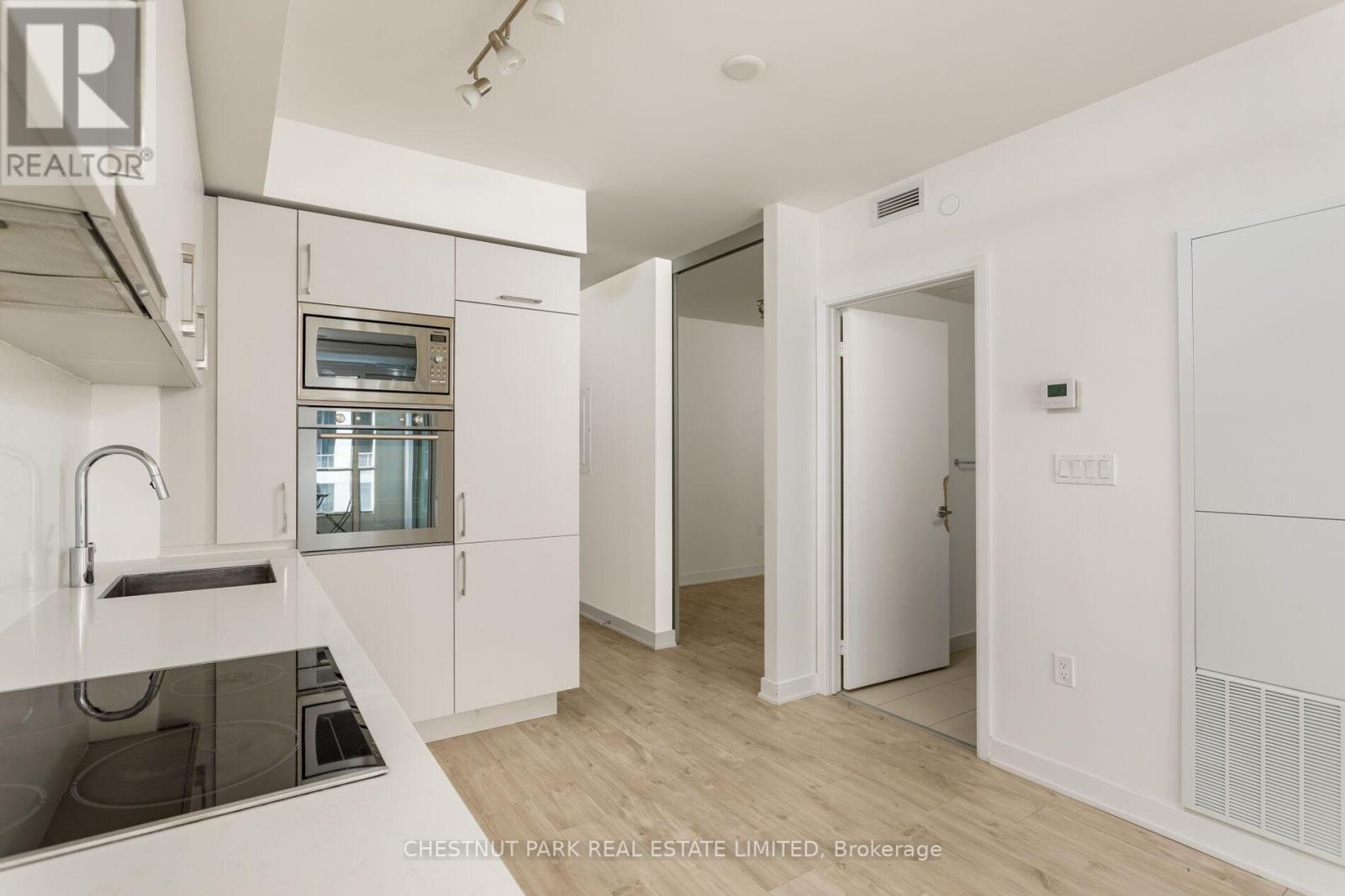 721e - 576 Front Street W, Toronto, Ontario  M5V 1C1 - Photo 14 - C12937132